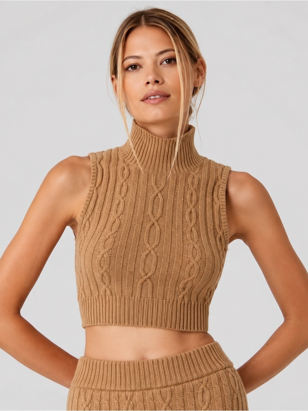 Alo Yoga Camel Cable Knit Cropped Turtleneck Sweater Vest | Size M
